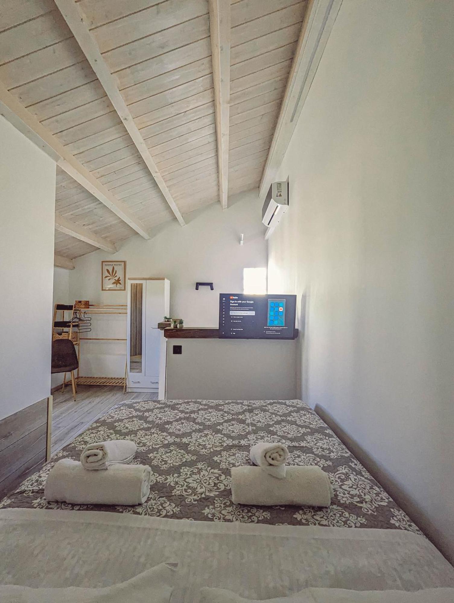 Corfu  Ionian Pearl Apartments And Suites מראה חיצוני תמונה